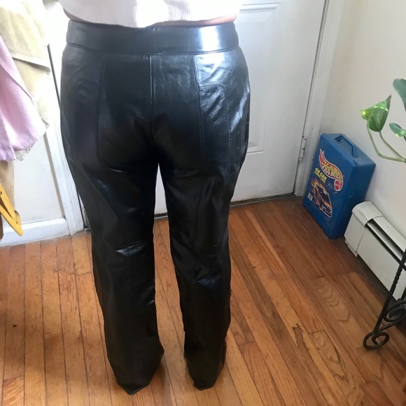 Danier Leather Pants Size 2 - Picture 7 of 8